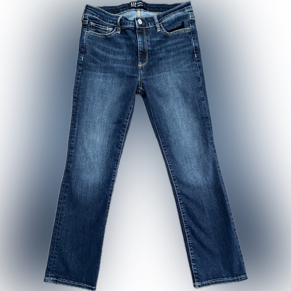 GAP Crop Kick Jeans - Size 6 Regular - Like New